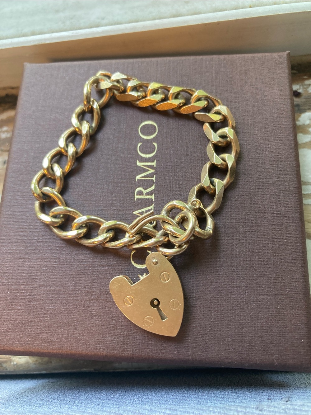 9k solid gold  Heart Padlock Bracelet 26 grams